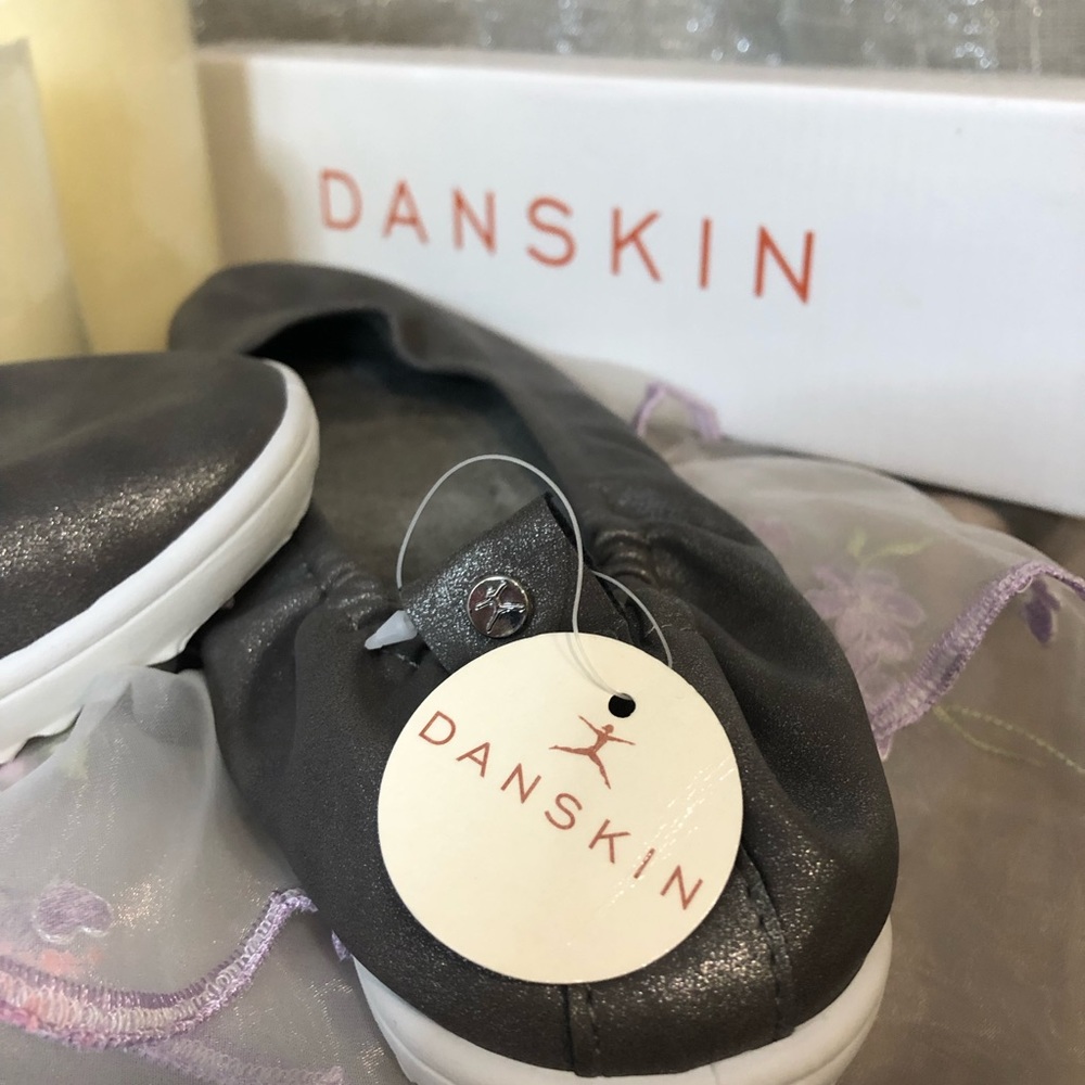 Danskin Women's Faux Leather Skimmer Memory Foam Flats